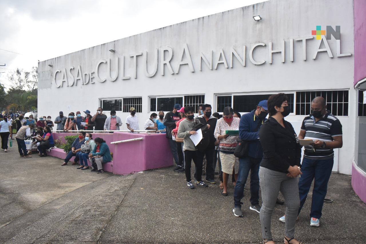 Vacunación de refuerzo antiCovid a grupo de 40 a 59 años en Nanchital