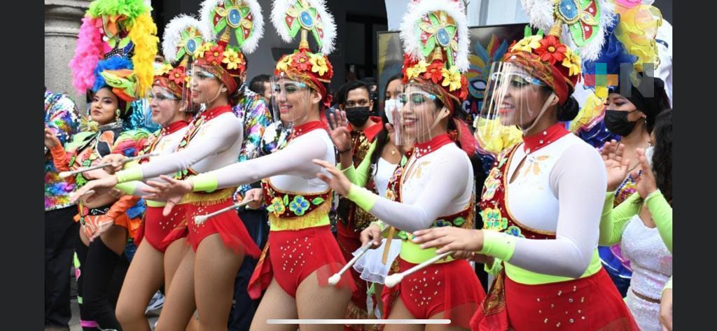 Uso de vestimenta de voladores, distinto al tradicional, ofende al pueblo papanteco