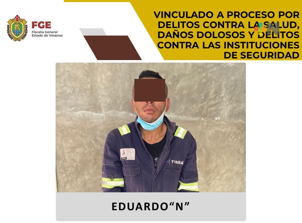 Vinculado a proceso por diversos hechos delictivos