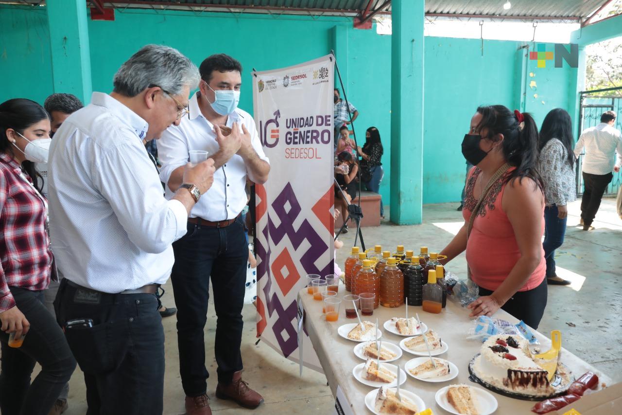 Con acciones de vivienda y proyectos productivos, mantiene SEDESOL compromiso con los que menos tienen