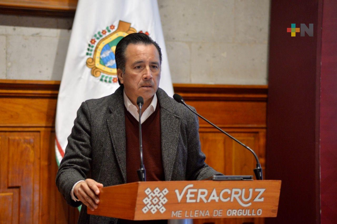 Hay 525 lugartenientes, de jefes de plazas, detenidos por ultrajes: Gobernador