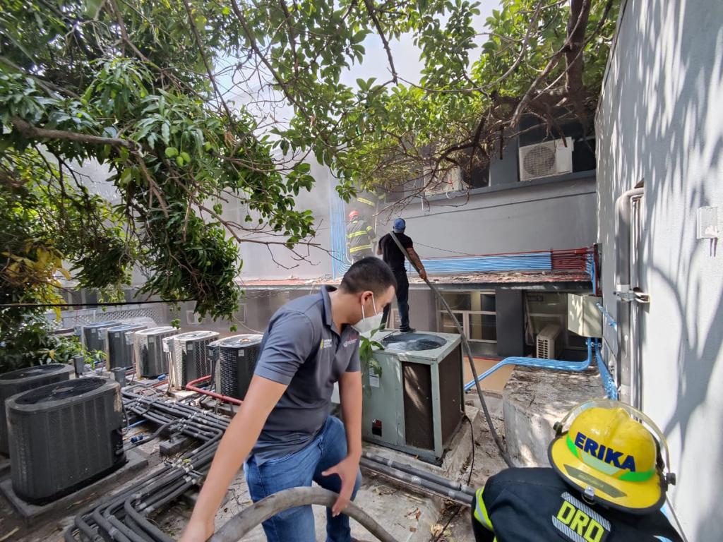 Controlan incendio en Hospital de Alta Especialidad del Puerto de Veracruz