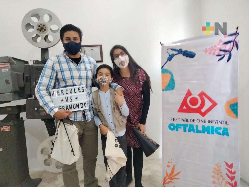 Niñas y niños continúan participando en festival de cine Oftálmica