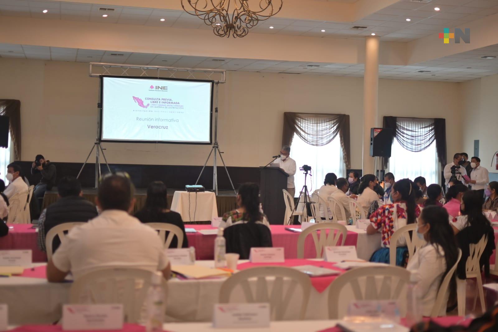 En Tantoyuca realizan consulta informativa sobre distritación electoral