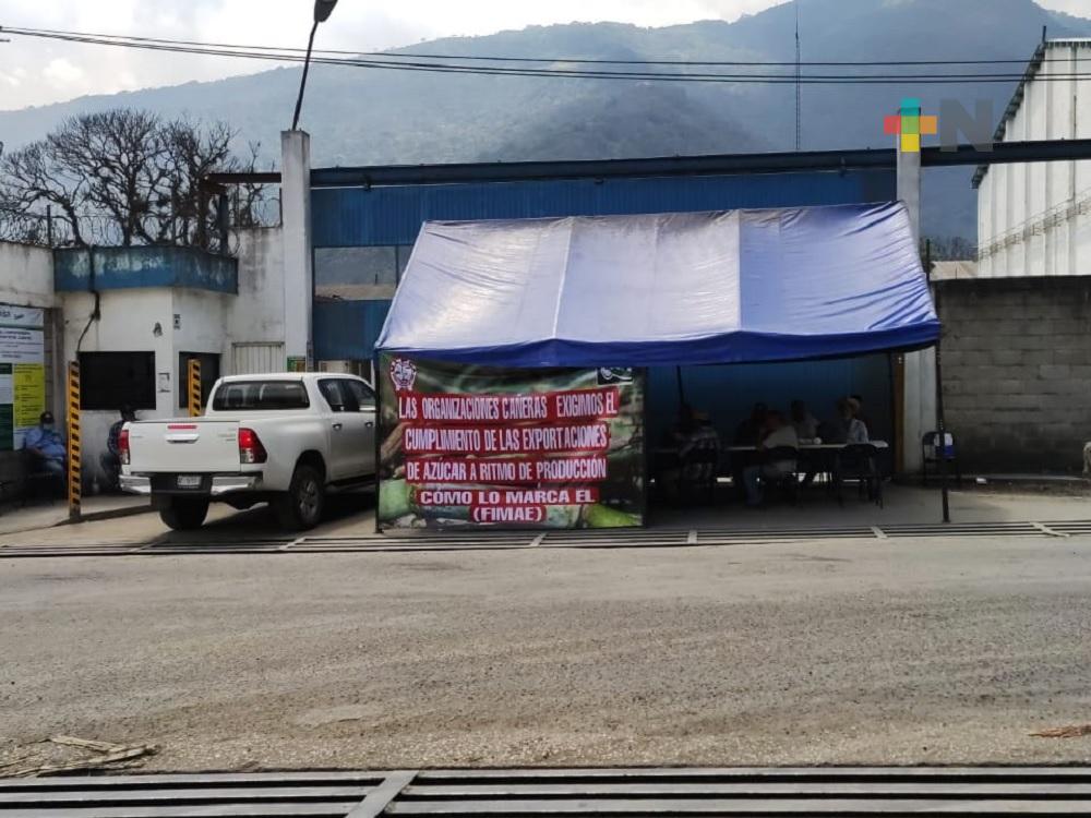 Bloquean cañeros bodegas de azúcar a nivel nacional