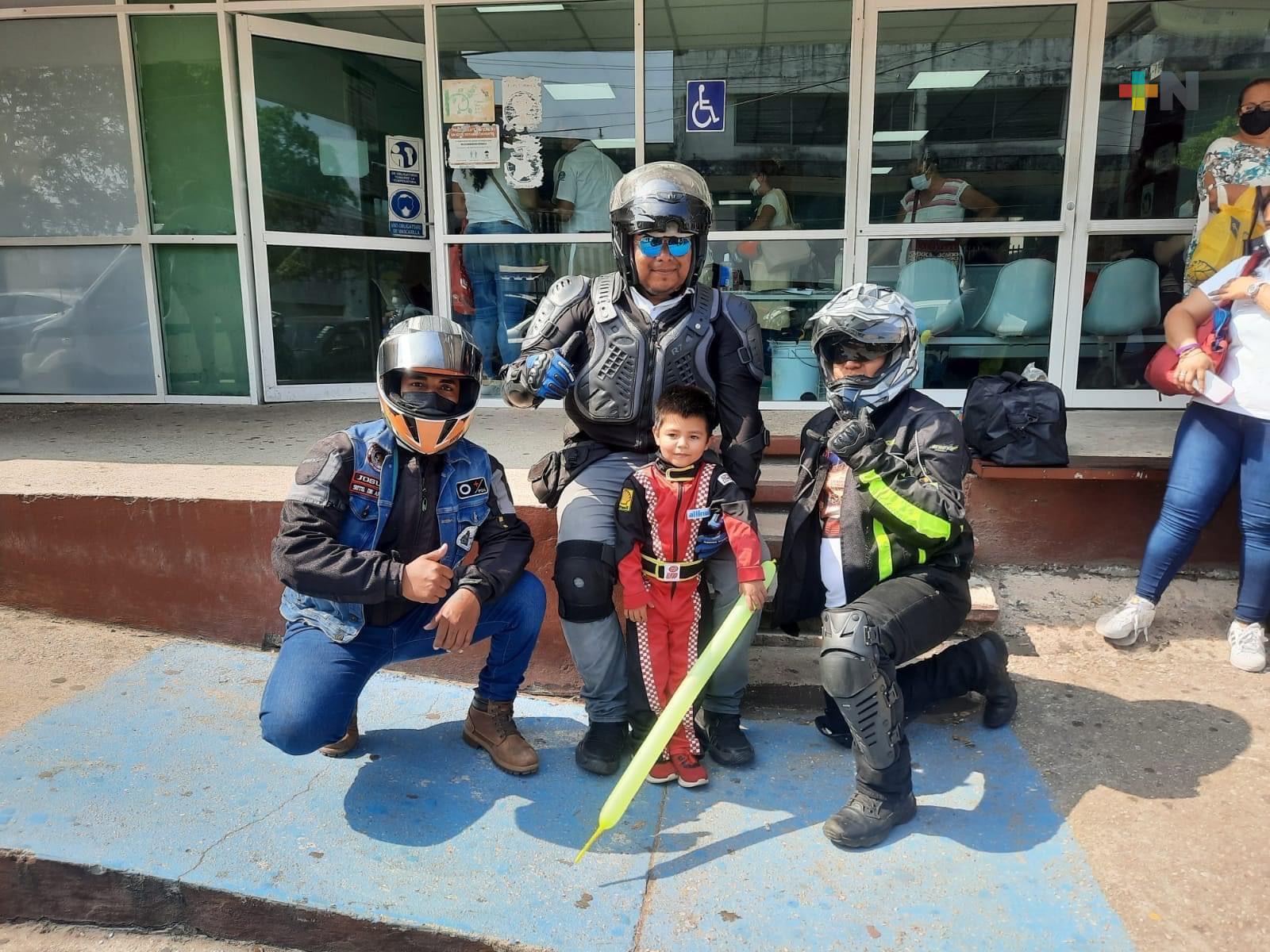 Festejan en IMSS Coatzacoalcos a pequeño de cuatro años que vence al cáncer