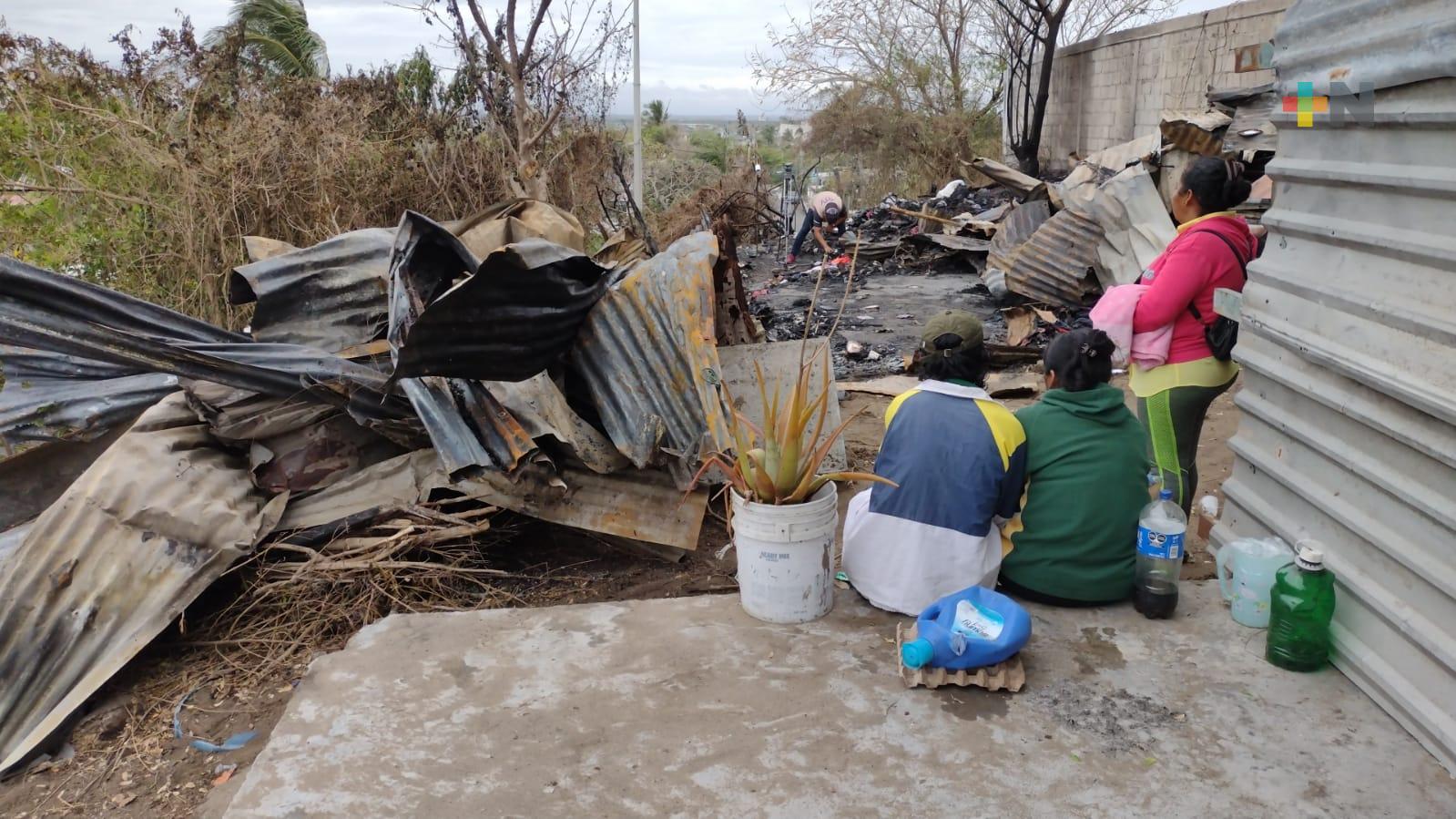 Habitantes de casa siniestrada en Boca del Río piden apoyo