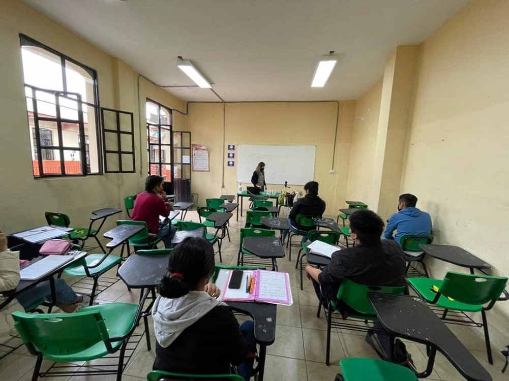 Con regreso a clases, preocupa coinfección de influenza y Covid en menores