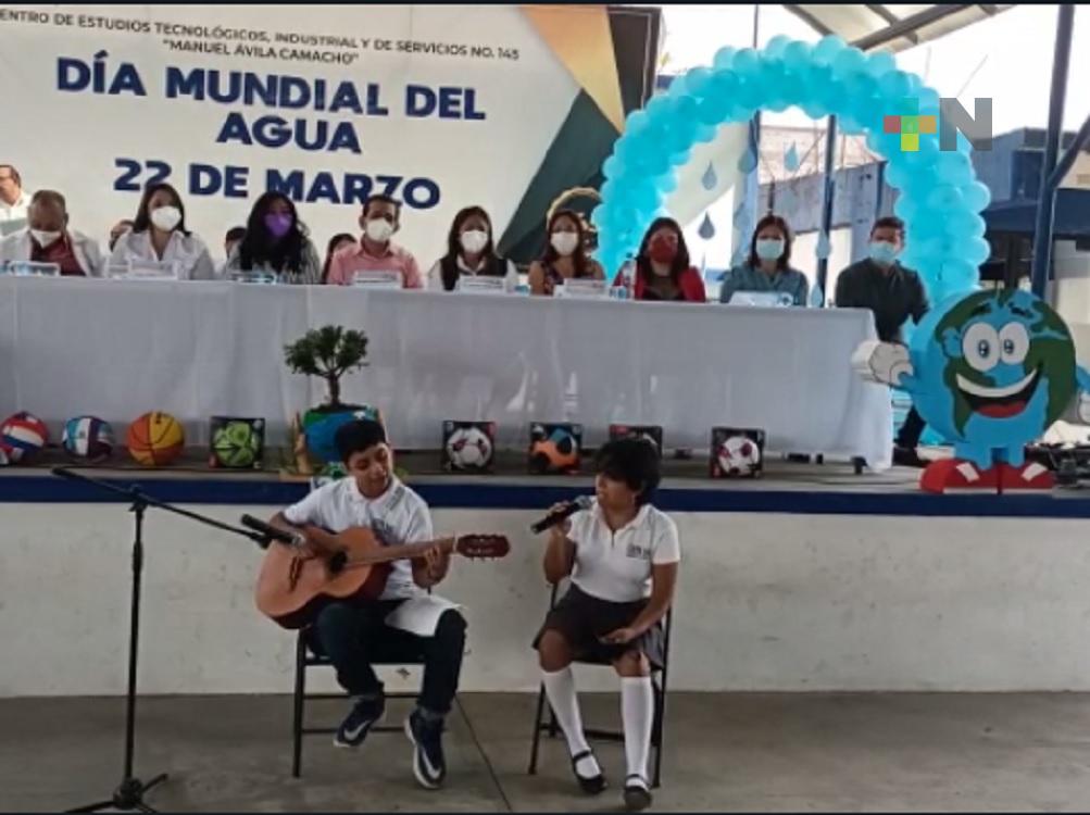 Estudiantes y autoridades municipales conmemoran Día Mundial del Agua en Martínez de la Torre