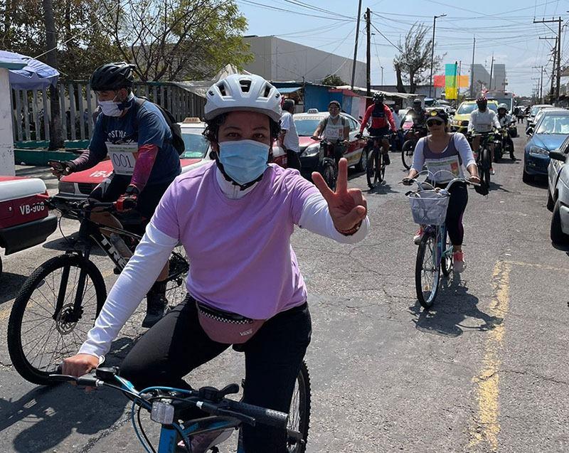 Realiza UMAE del IMSS en Veracruz, Triatlón “Brinca, Corre, Rueda”