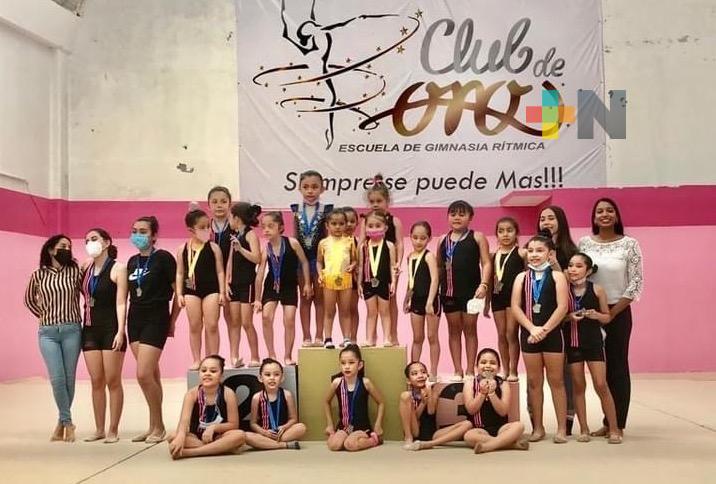 Registran exitosa competencia interna gimnastas de Club de Oro