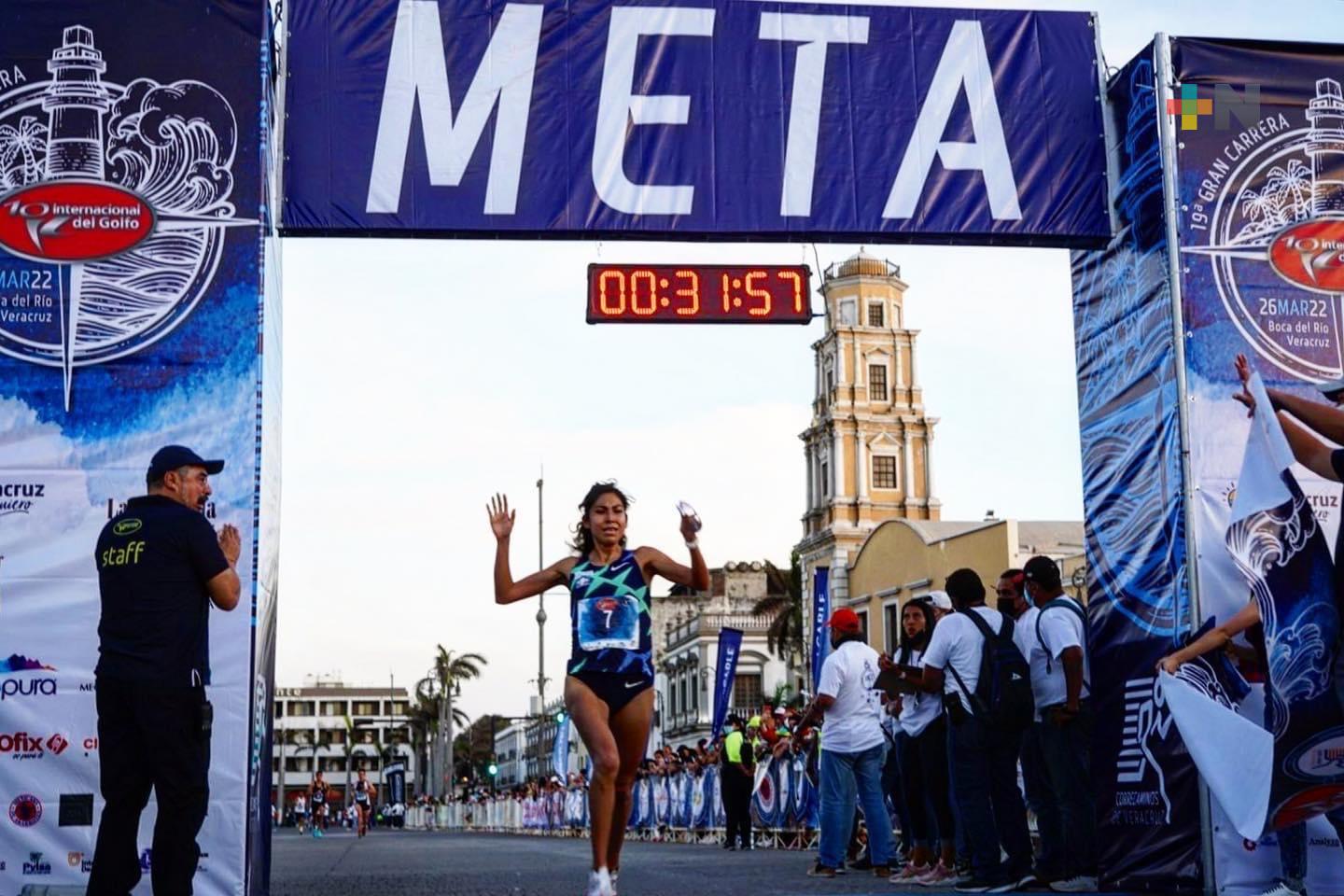 ¡Vuela! Andrea Ramírez impone nueva marca en la Carrera Internacional del Golfo