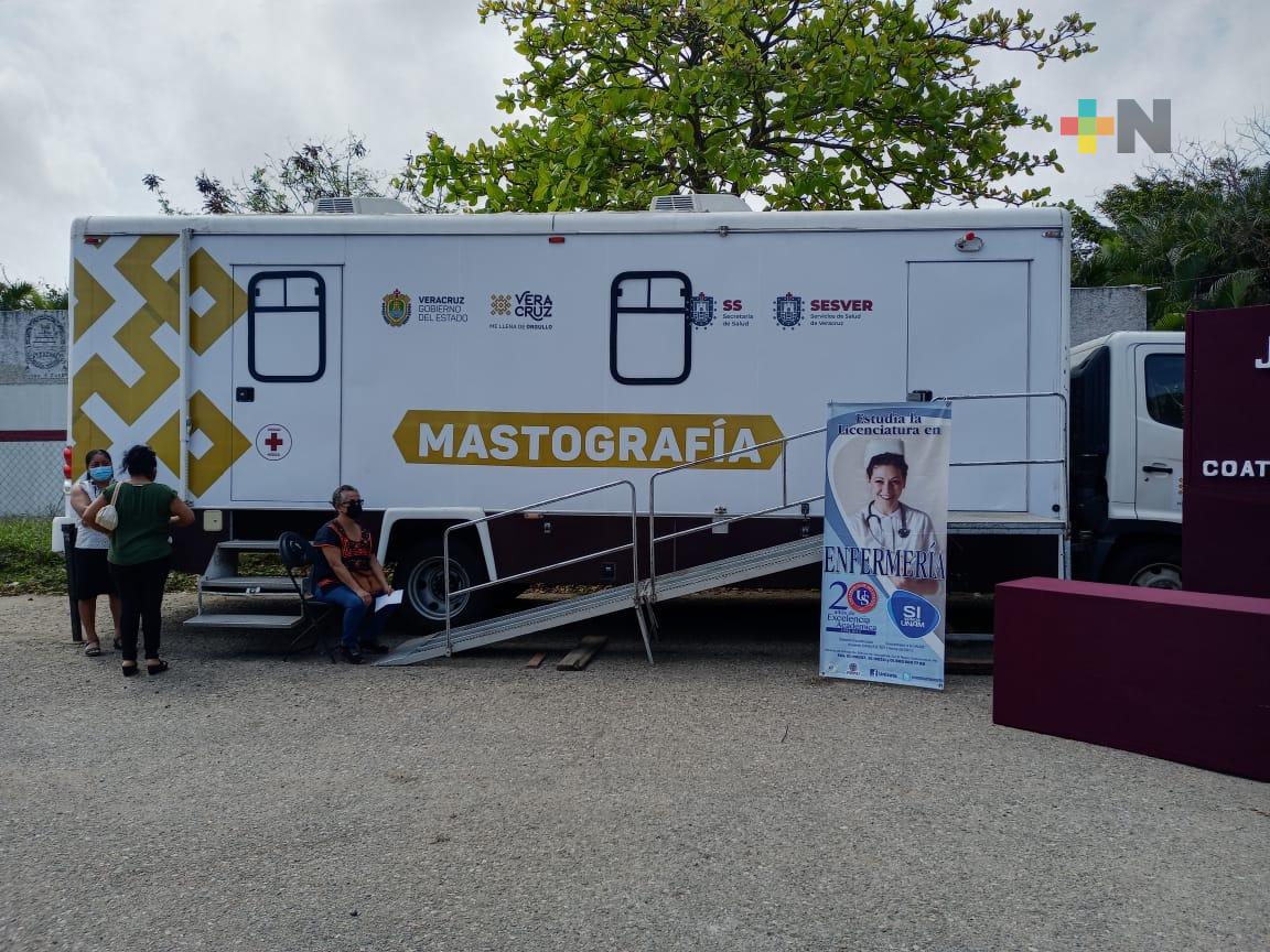 Jornada de servicios médicos gratuitos para mujeres en Coatzacoalcos