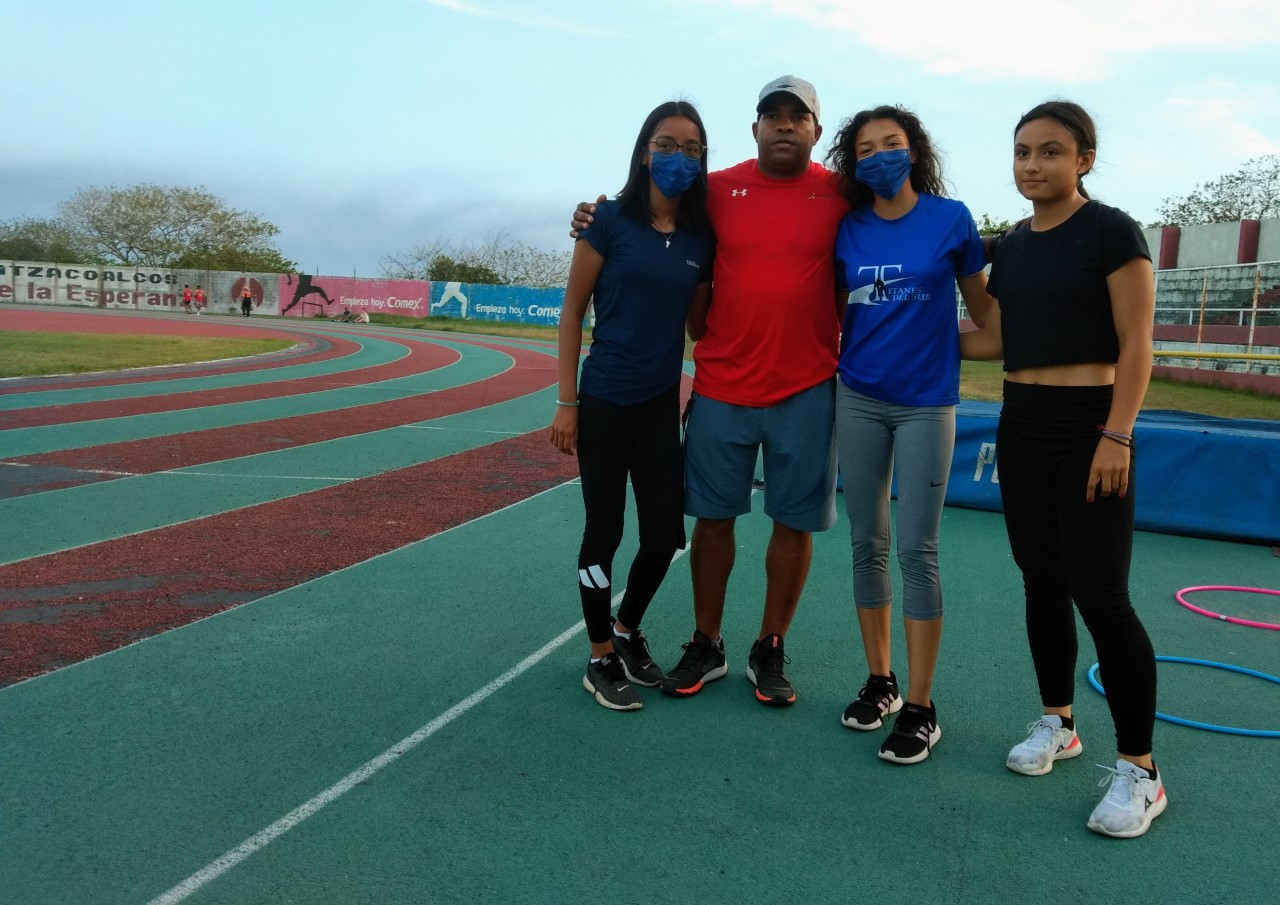 Atletas de Titanes del Sur siguen su camino rumbo a evento nacional