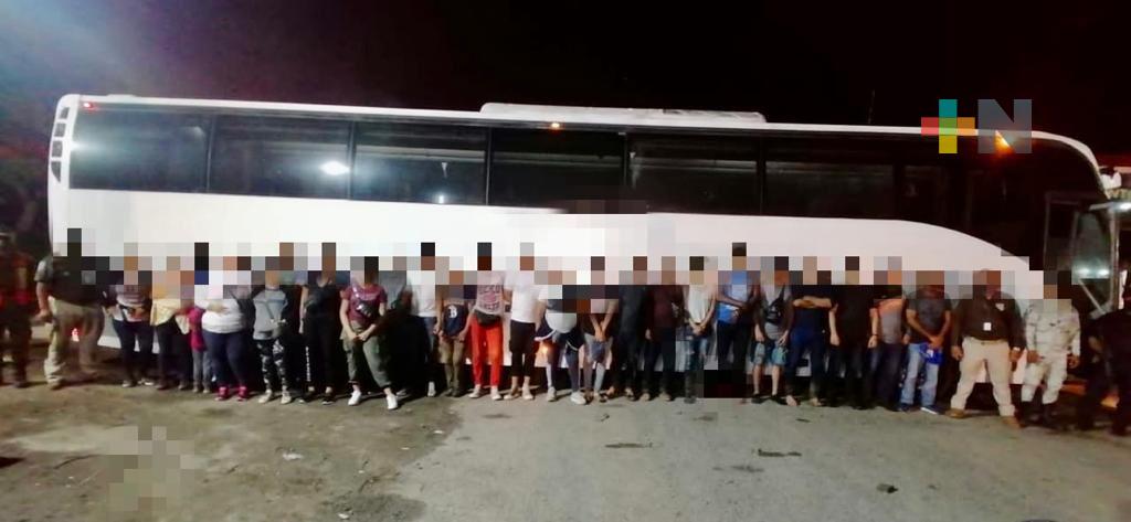 Rescata SSP a 29 migrantes en Agua Dulce