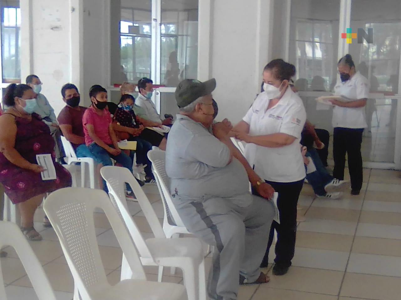 Módulo especial de vacunación junto a delegación del Bienestar obtuvo excelente respuesta