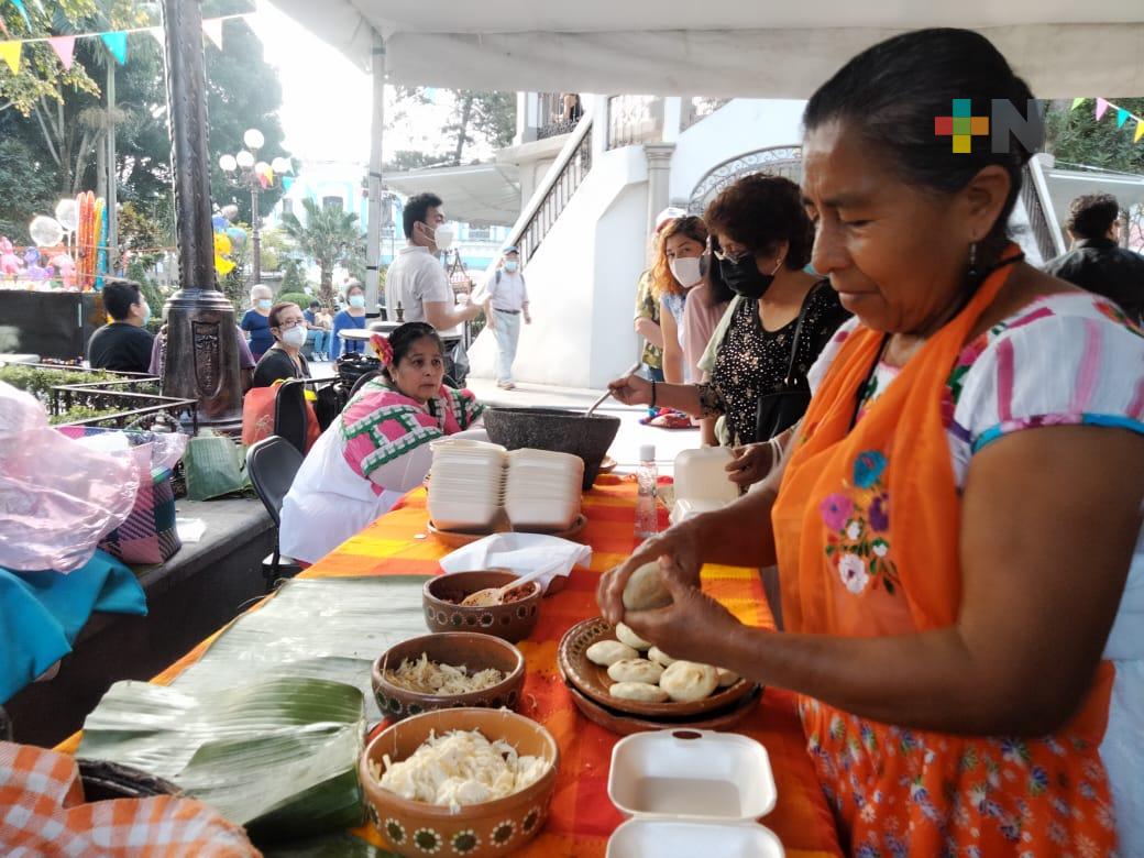 Todo un éxito la muestra gastronómica y talleres del Encuentro Cultural Orgullo Veracruzano