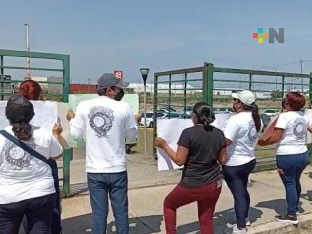 Piden familiares esclarecer situación de policías detenidos