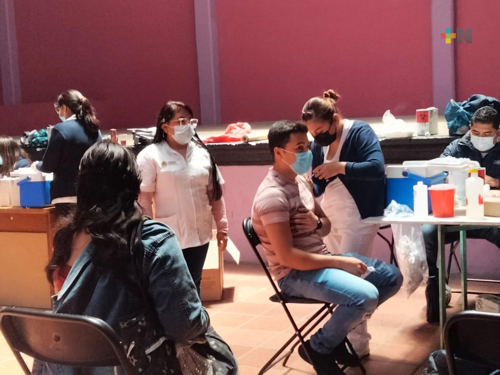 Jornada de vacunación a jóvenes de 18 a 29 años y rezagados en Naolinco