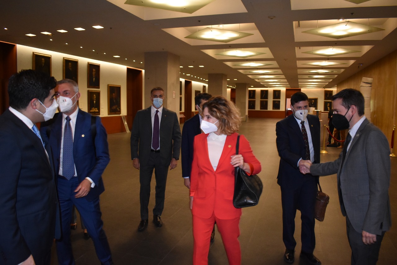 Visita a México de la secretaria general de la Organización Ítalo-Latinoamericana