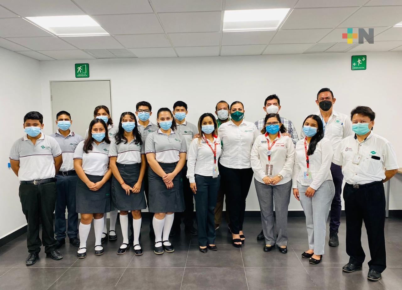 Firman convenio Conalep-Tuxpan y Nissan