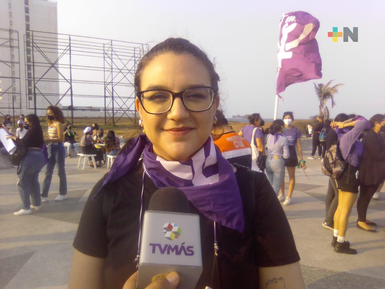 Conmemoran Brujas del Mar el Día Internacional de la Mujer