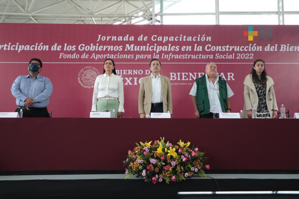 Capacitan a alcaldes veracruzanos para aplicar correctamente recursos del FAIS