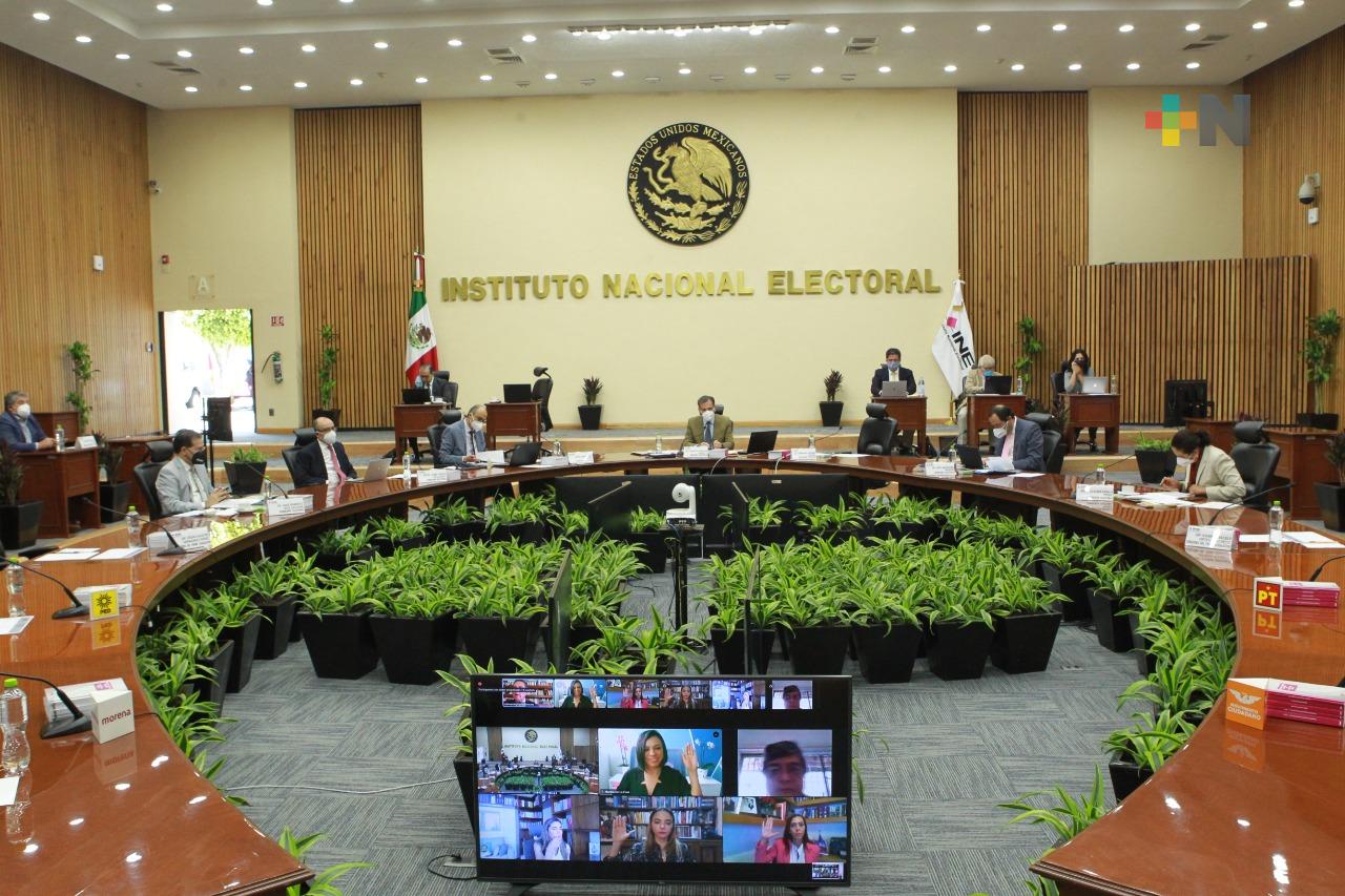 El INE dicta medidas cautelares a 13 titulares de gobiernos locales por difundir propaganda gubernamental durante la Revocación de Mandato