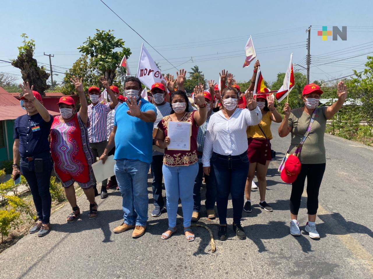 Recibe constancia de mayoría, Esmeralda Clara, de Amatitlán