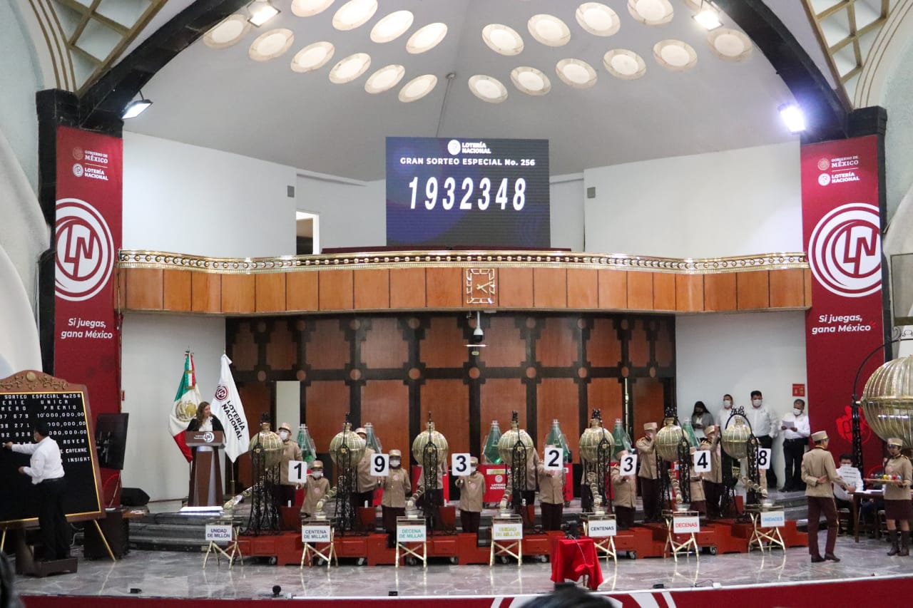 Lotería Nacional celebra con éxito Gran Sorteo Especial 256