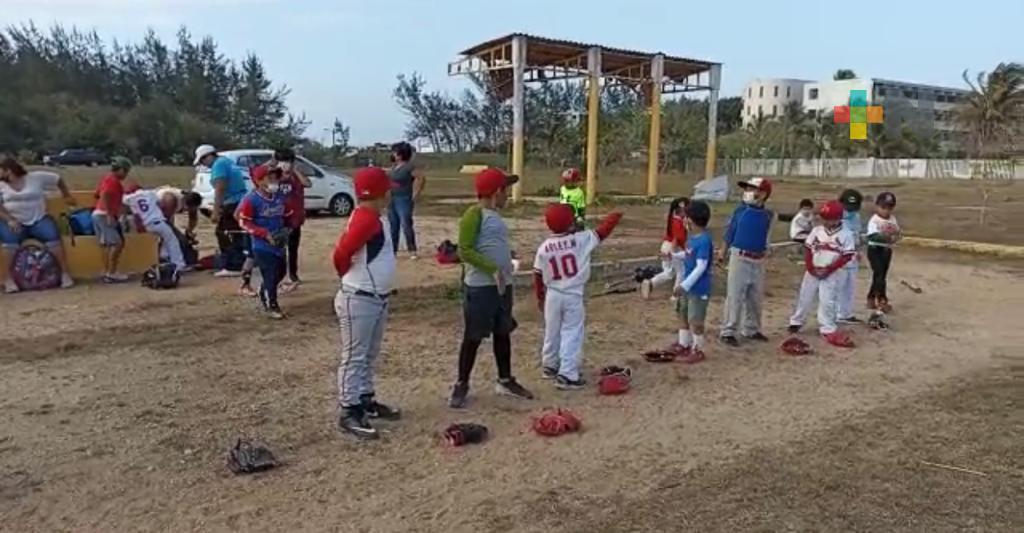 Inician recaudación de fondos selección de béisbol de Coatzacoalcos categoría 4-6 años