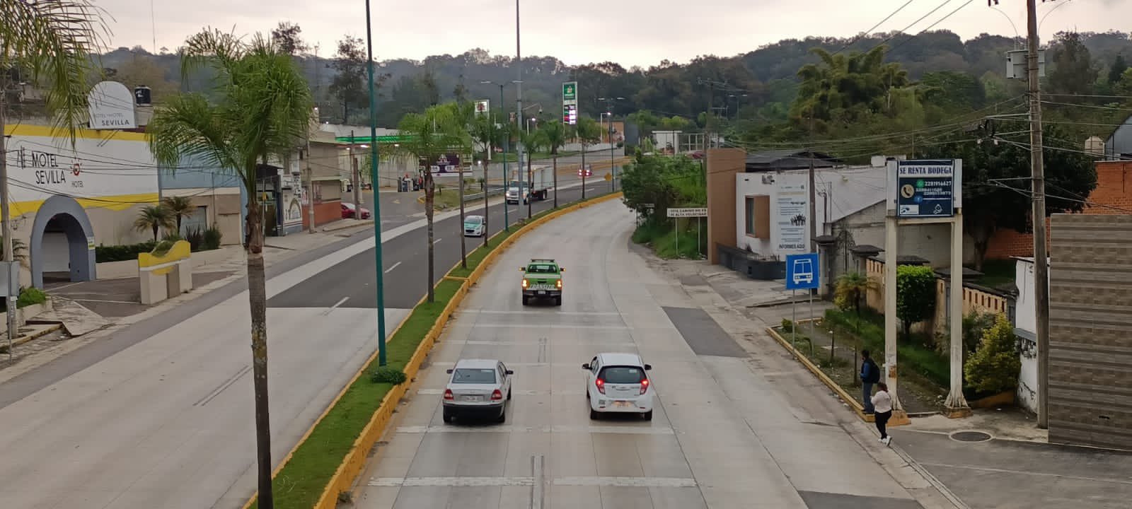 Se tomarán más acciones para reducir accidentes en carretera Xalapa-Coatepec: Cuitláhuac García