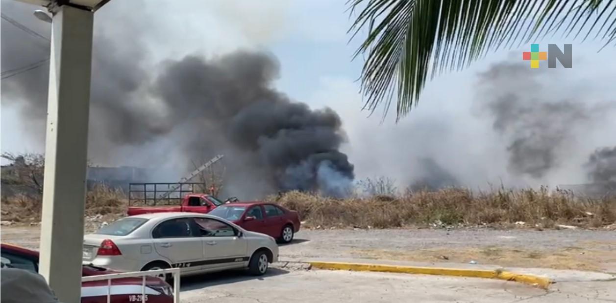 Alerta por incendio de pastizal en fraccionamiento Geo Villas Los Pinos