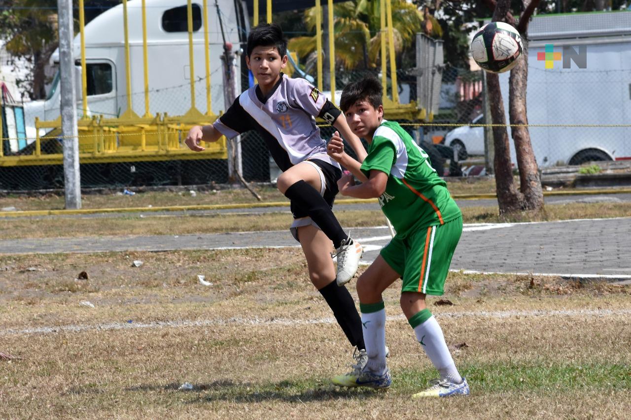 Liga Municipal Fútbol sigue invicta en la Liga Nacional Juvenil