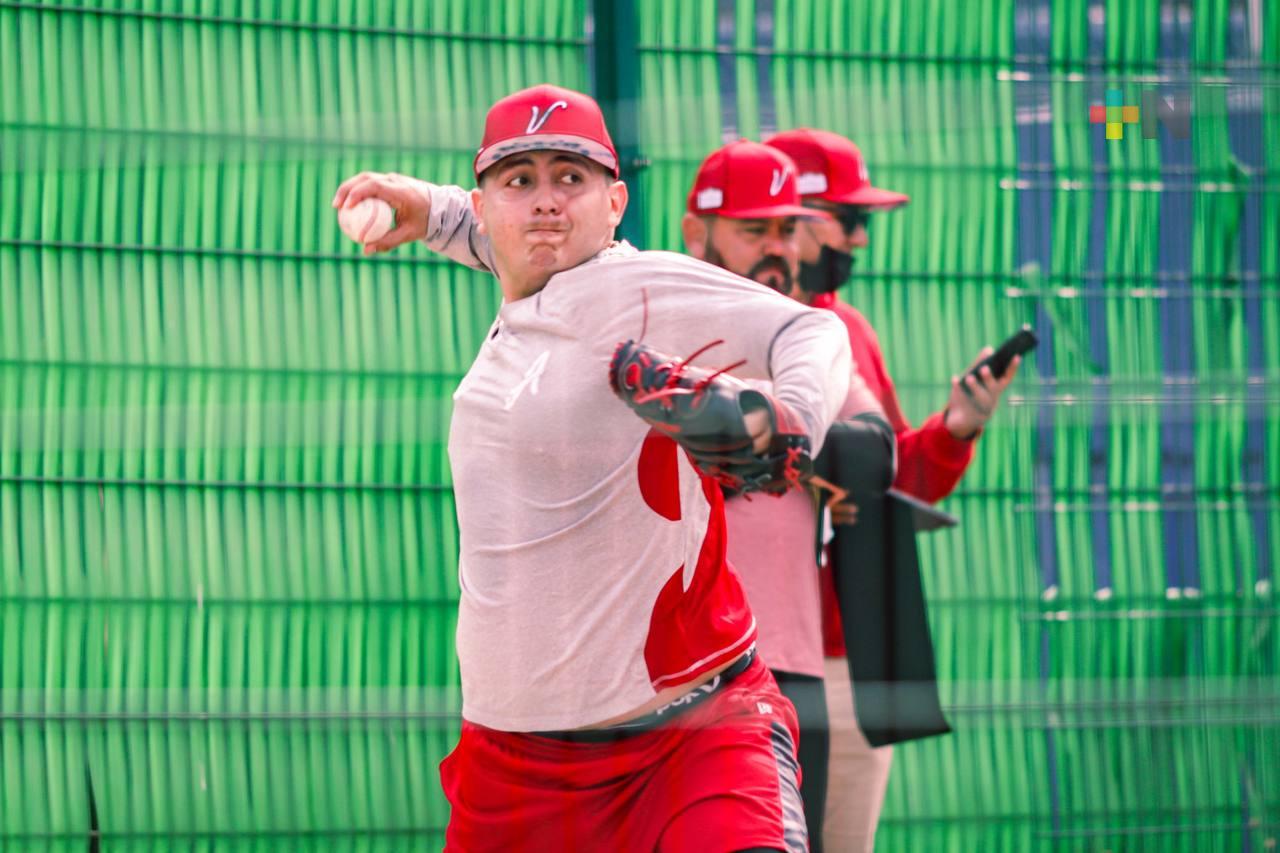 «Calientan» los brazos de los pitchers del Águila