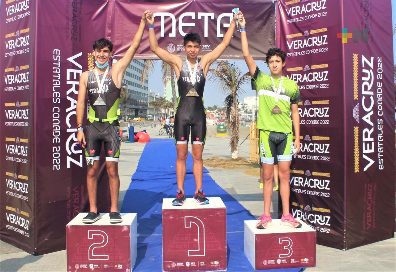 Xalapa arrasó en Triatlón de los Juegos Estatales 2022