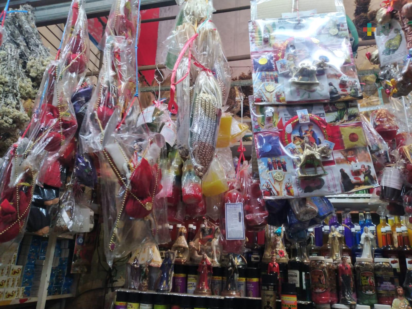 Vendedores de productos esotéricos esperan repunte de ventas por primer viernes de marzo