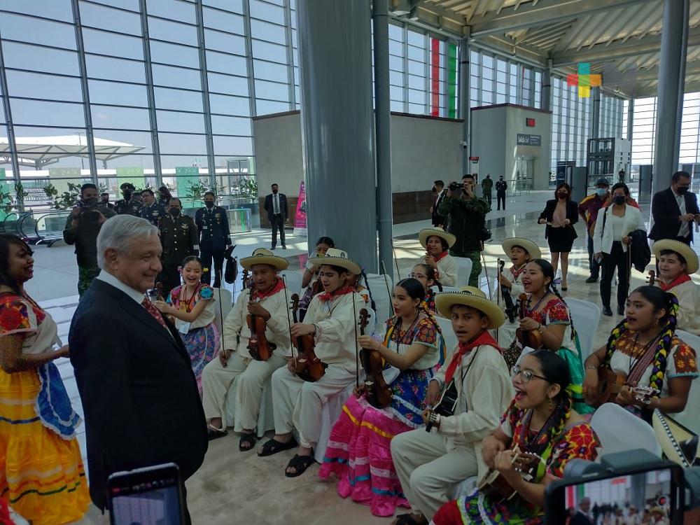 Sinfónica Infantil Balcón Huasteco amenizó la inauguración del AIFA