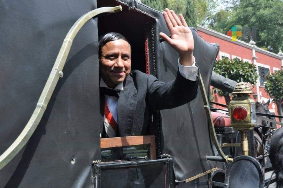 Stand Up History Show «Benito Juárez en la casa de Santa Anna»