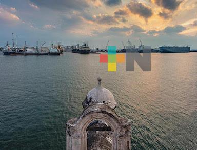 Presenta Fototeca la exposición Puerto de Veracruz: camino y destino