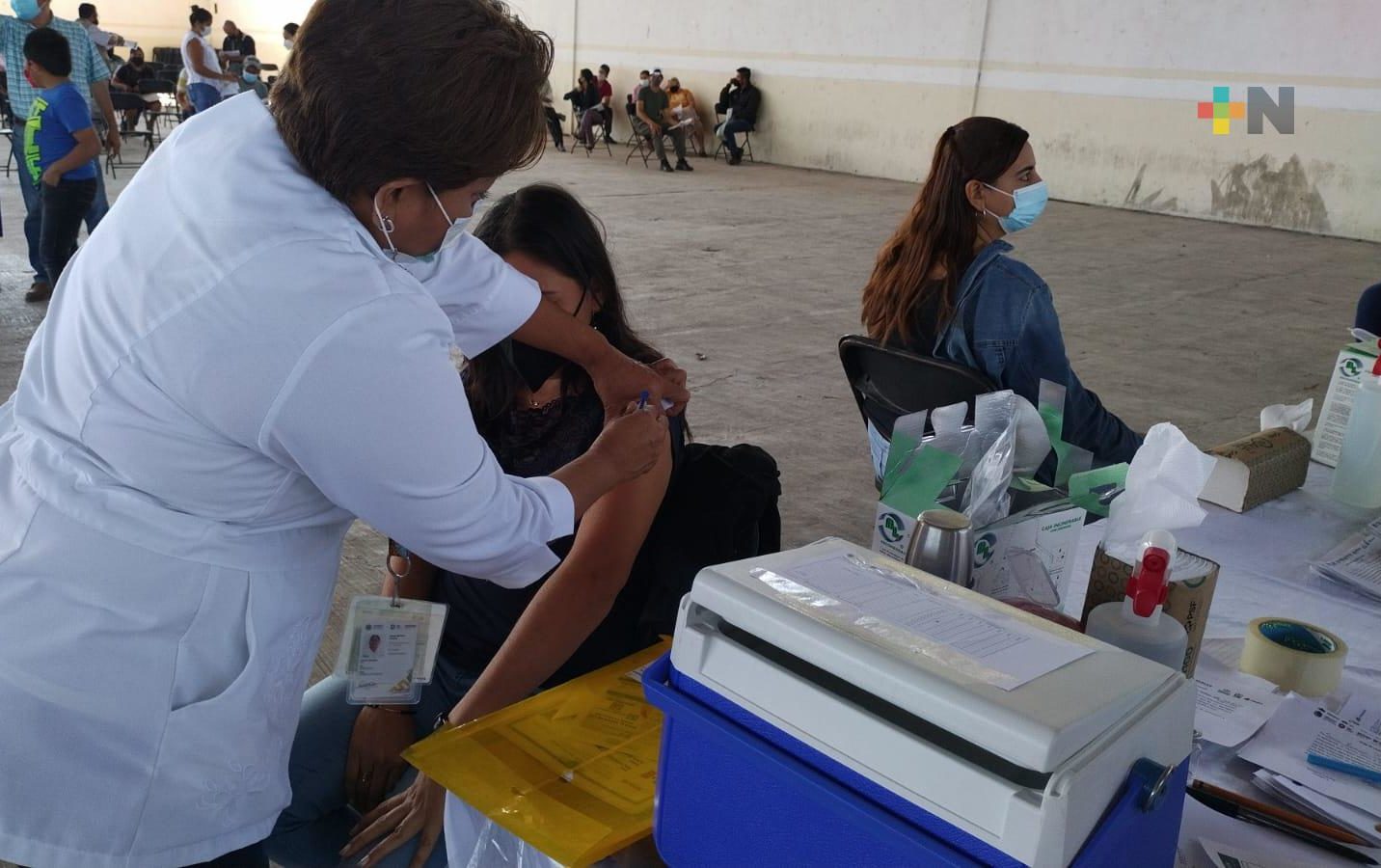 En comunidad de Trapiche del Rosario aplican vacunación de refuerzo a personas mayores de 30 años