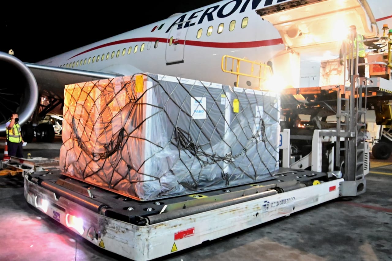 Llega a México nuevo embarque de vacunas contra Covid-19 del mecanismo Covax