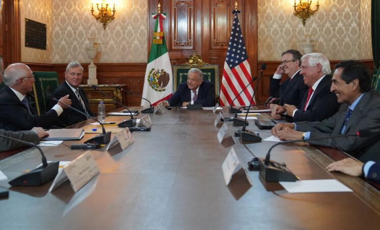 Presidente dialoga con secretario de agricultura de Estados Unidos; comercio agroindustrial creció 35%