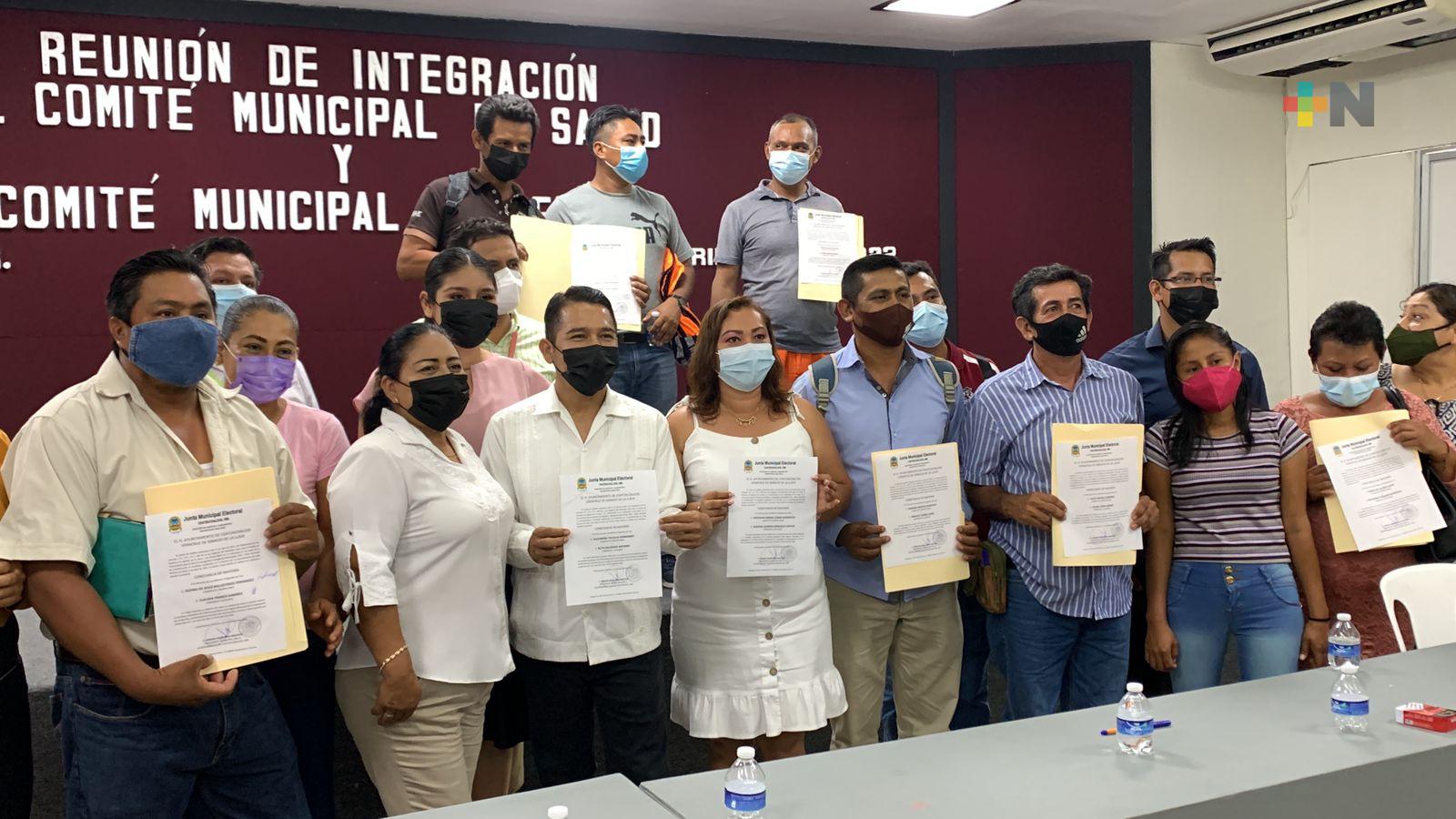 Entregan constancias de mayoría a agentes y subagentes municipales de Coatzacoalcos