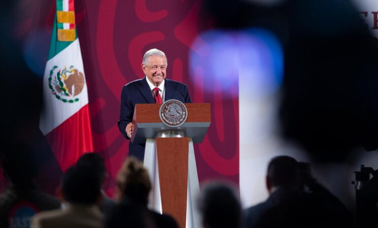 Gobierno reanudará trabajos para consolidar sistema de salud