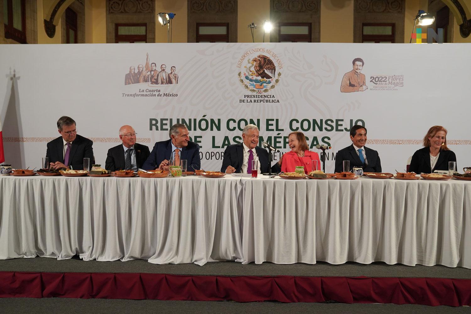 Presidente promueve con empresarios estadounidenses inversiones