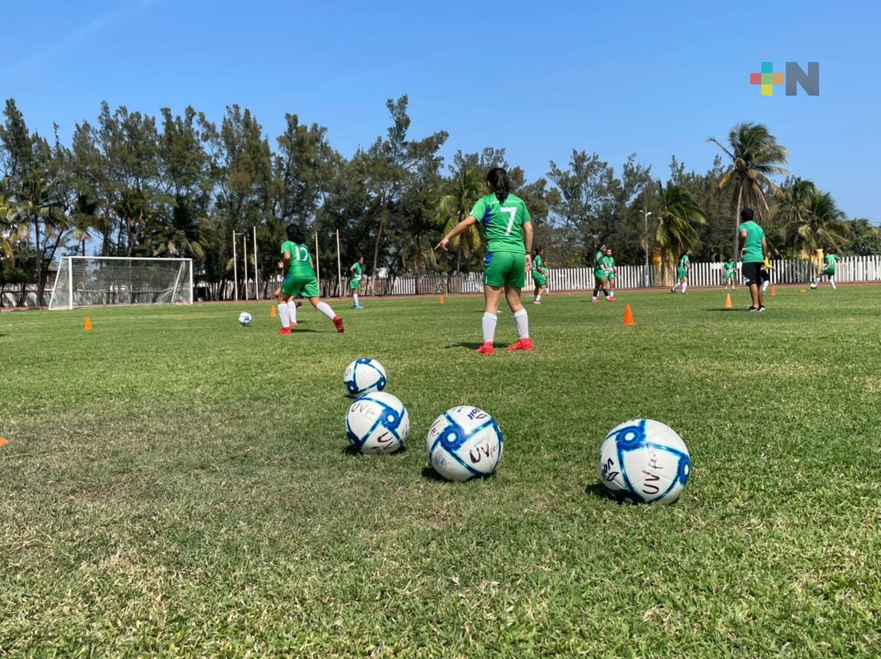 Tendrán doble juego, los Halcones UV Femenil, en CUTT 2022