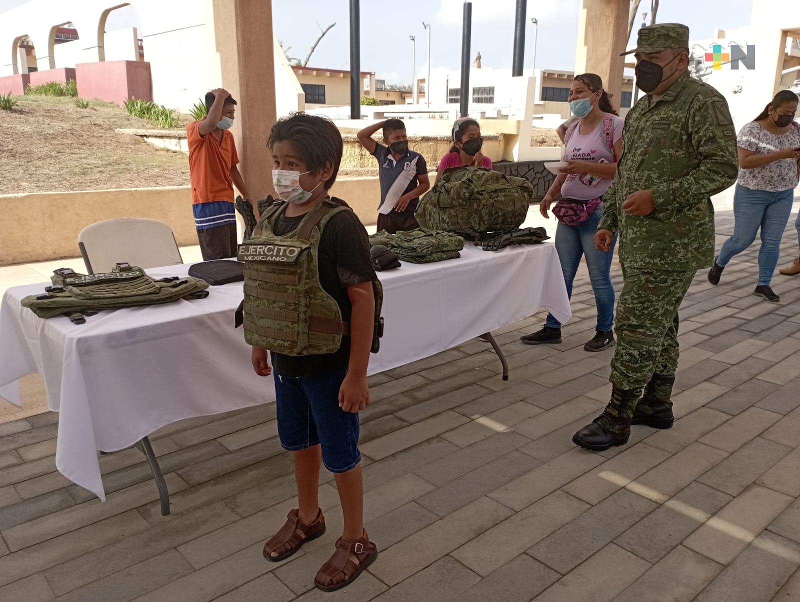 Sedena y DIF de Coatzacoalcos realizan actividades para celebrar el Día del Niño