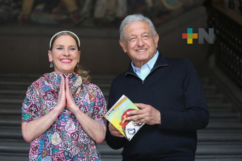 Presidente celebra Día de las niñas y los niños