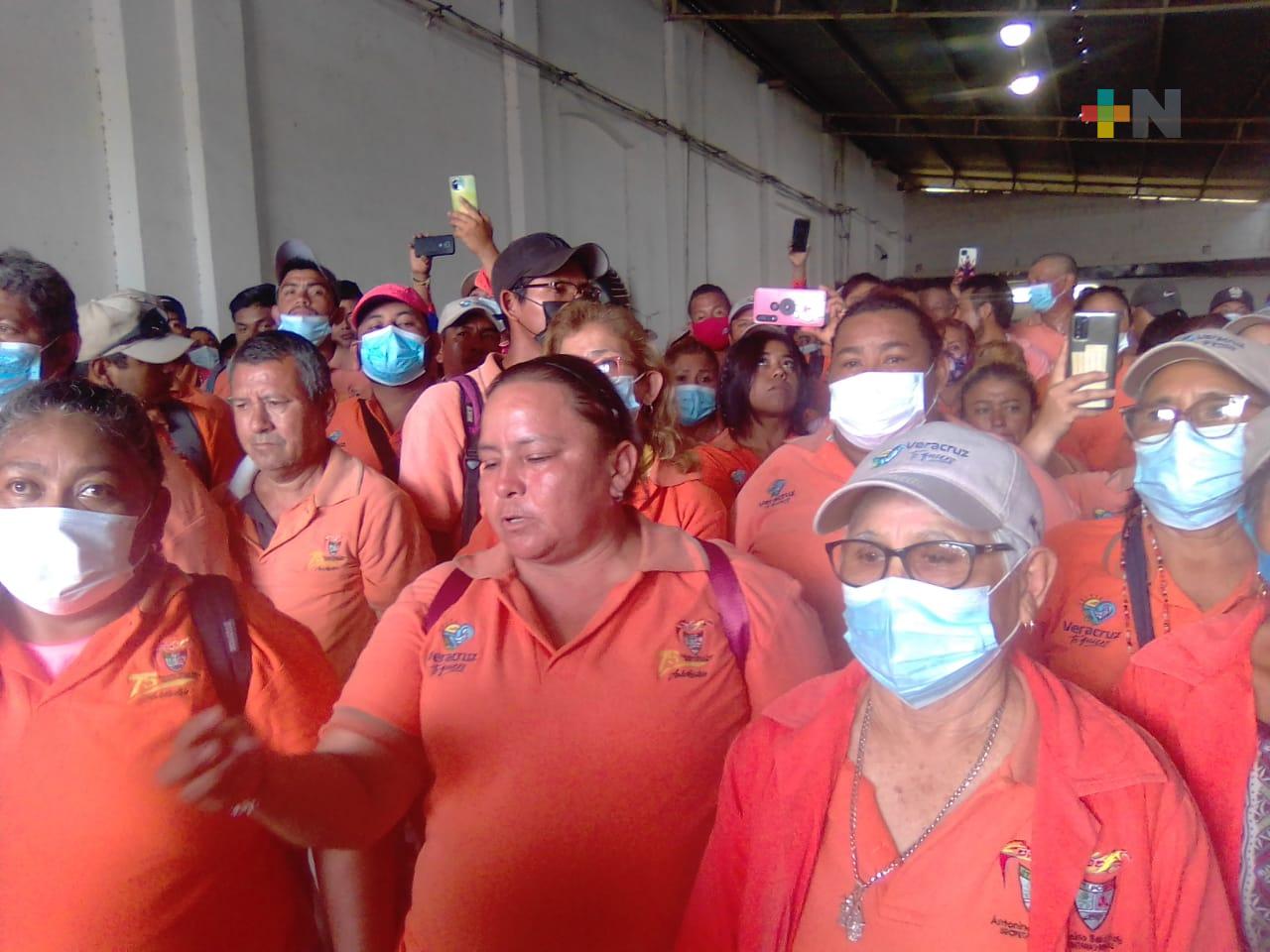 Ayuntamiento de Veracruz reemplaza personal de limpia pública para no pagar horas extras